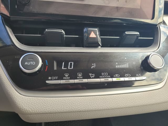 Used 2024 Toyota Corolla LE AWD/4WD image 23
