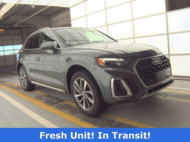 Used 2023 Audi Q5 2.0T Premium w/ Convenience Package AWD/4WD image 4