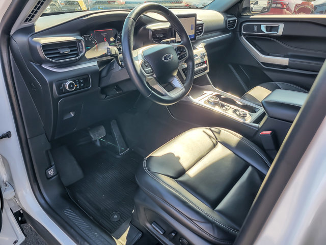 Certified 2023 Ford Explorer XLT w/ Equipment Group 202A image 11