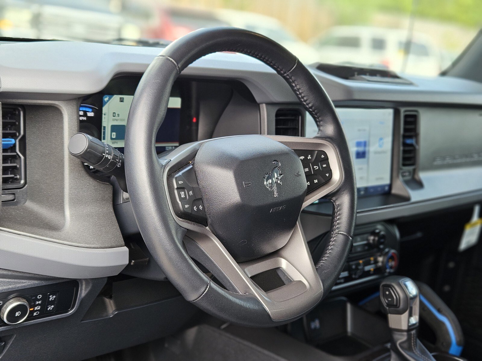 Certified 2024 Ford Bronco Black Diamond image 19