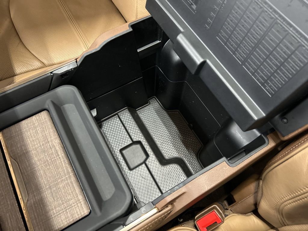 Used 2024 RAM 3500 Limited w/ Towing Technology Group image 21