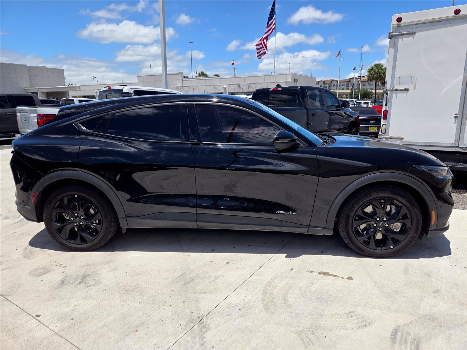 Certified 2024 Ford Mustang Mach-E Select RWD image 4