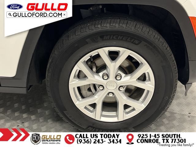 Used 2023 Jeep Grand Cherokee Limited AWD/4WD image 29