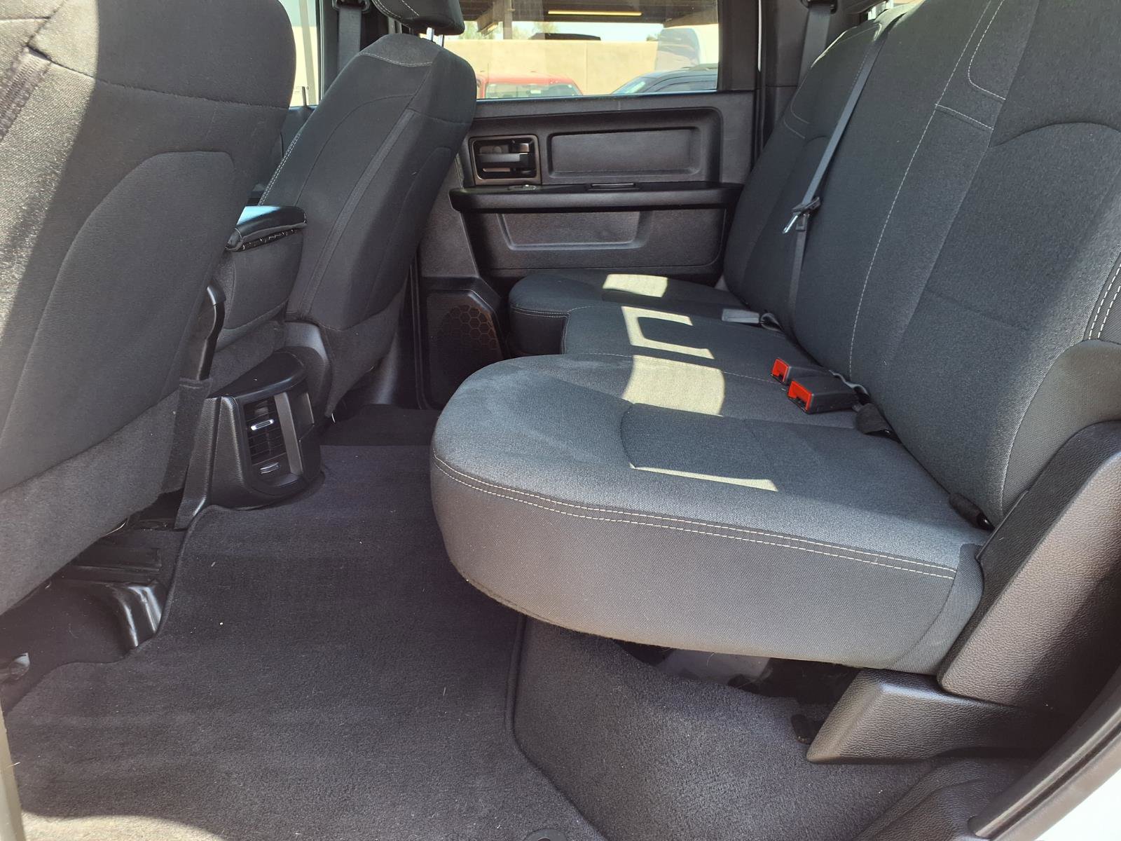 Used 2024 RAM 2500 Tradesman w/ Chrome Appearance Group AWD/4WD image 18