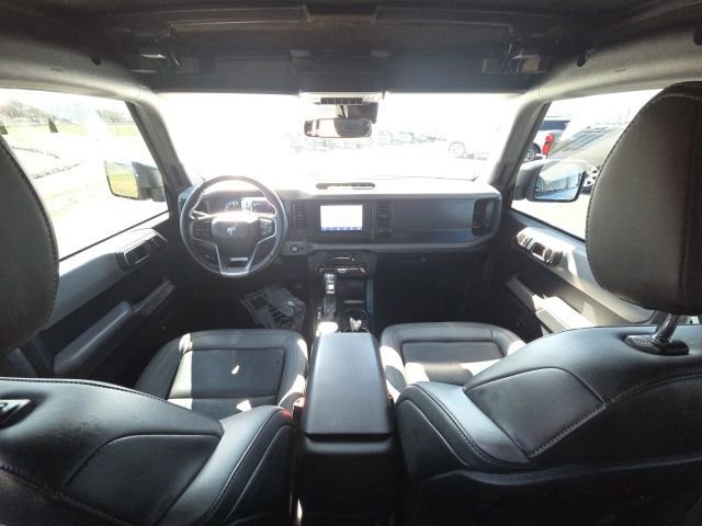 Certified 2022 Ford Bronco Black Diamond w/ Sasquatch Package image 16