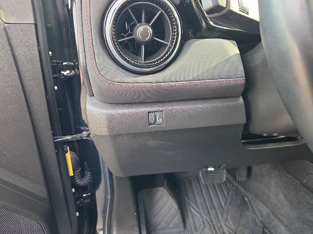 Used 2024 Chevrolet Colorado Z71 w/ Safety Package AWD/4WD image 31