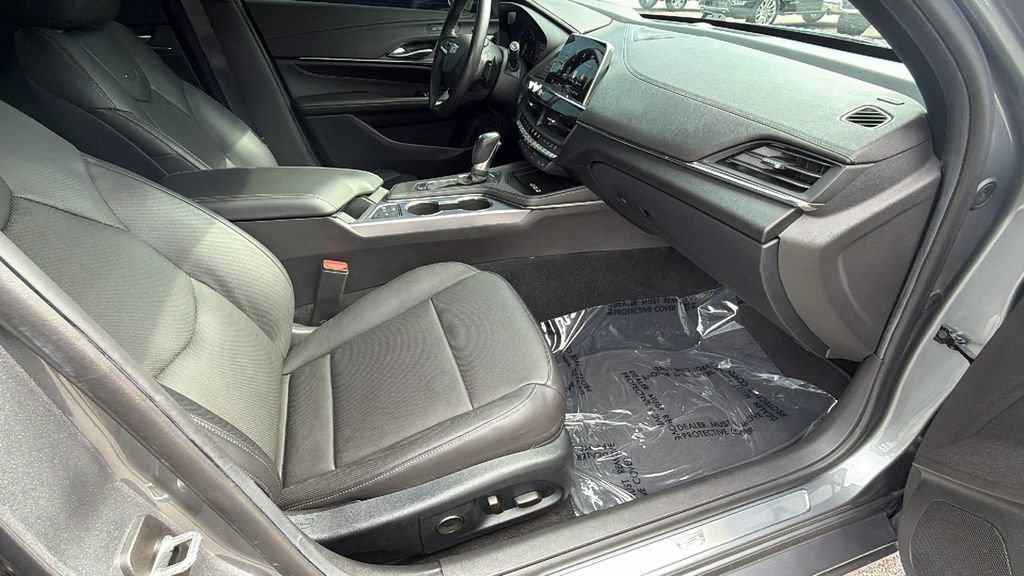 Used 2022 Cadillac CT4 Premium Luxury RWD image 25