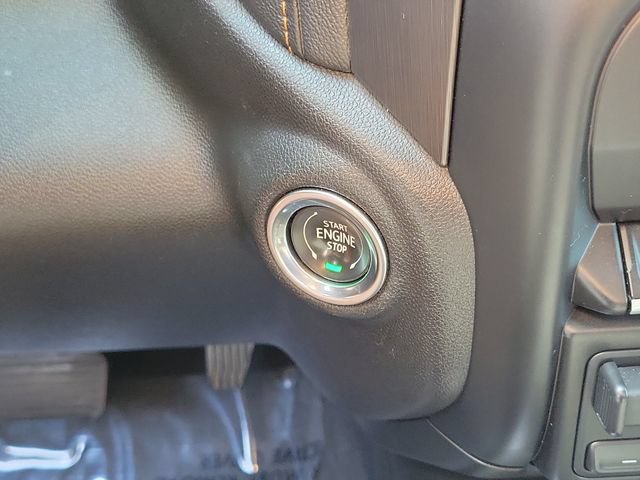 Used 2021 GMC Sierra 1500 AT4 w/ AT4 Value Package AWD/4WD image 15