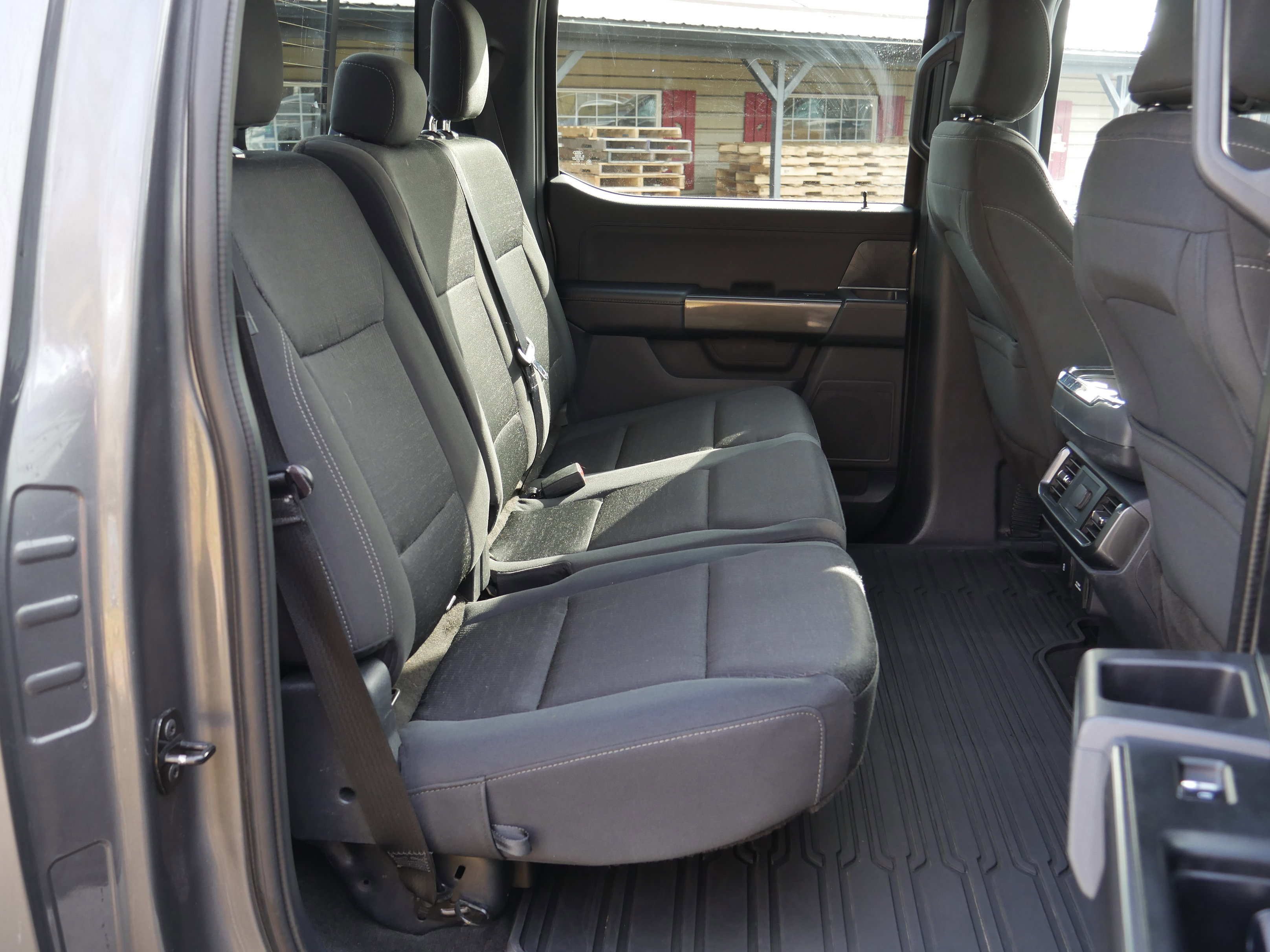 Certified 2022 Ford F150 XLT w/ Equipment Group 302A High image 32