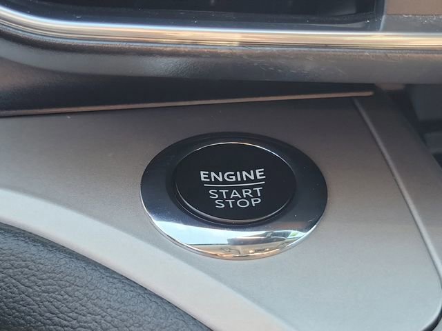 Certified 2022 Ford Explorer XLT w/ Equipment Group 202A image 28