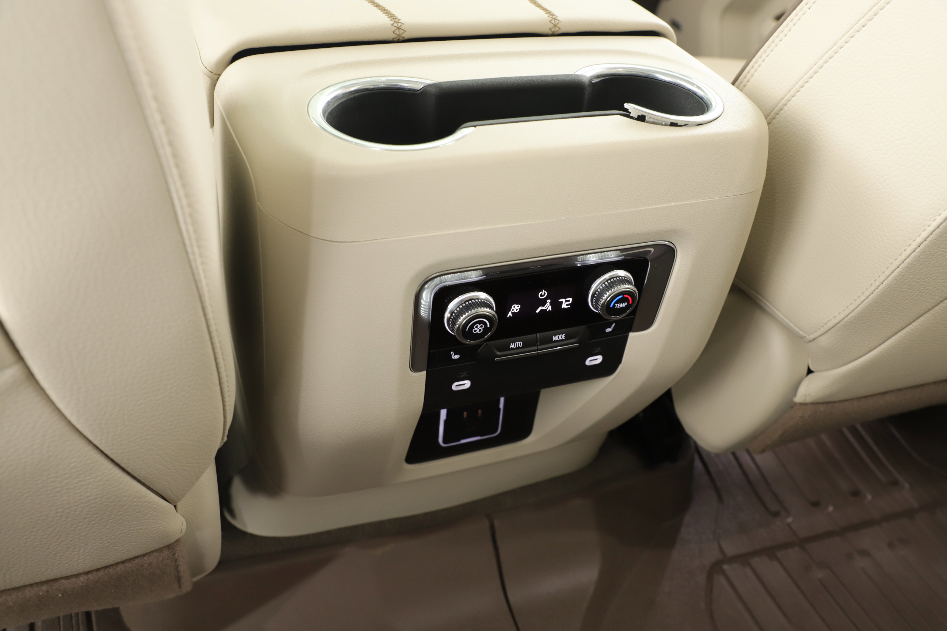 Used 2023 GMC Yukon Denali w/ Max Trailering Package image 26