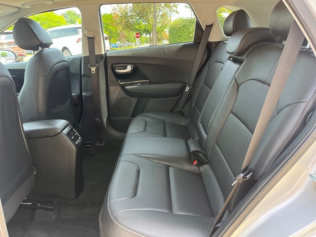 Used 2020 Kia Niro EX Premium FWD image 13