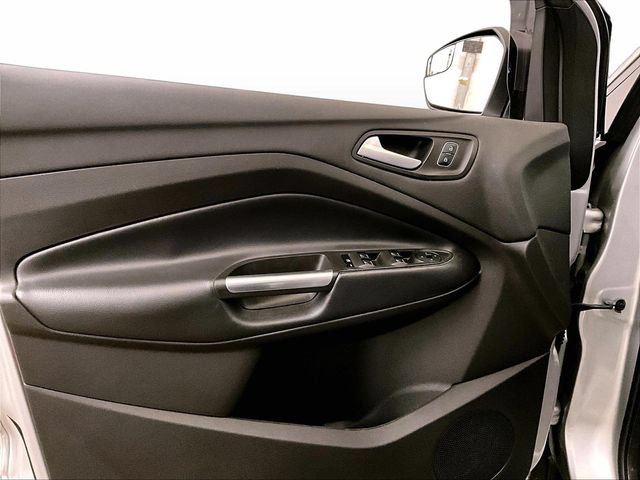 Certified 2019 Ford Escape SE FWD image 22