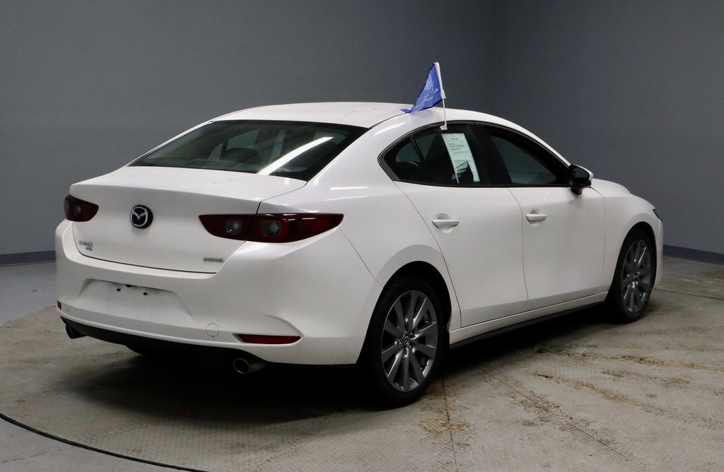 Used 2022 MAZDA MAZDA3 s image 5