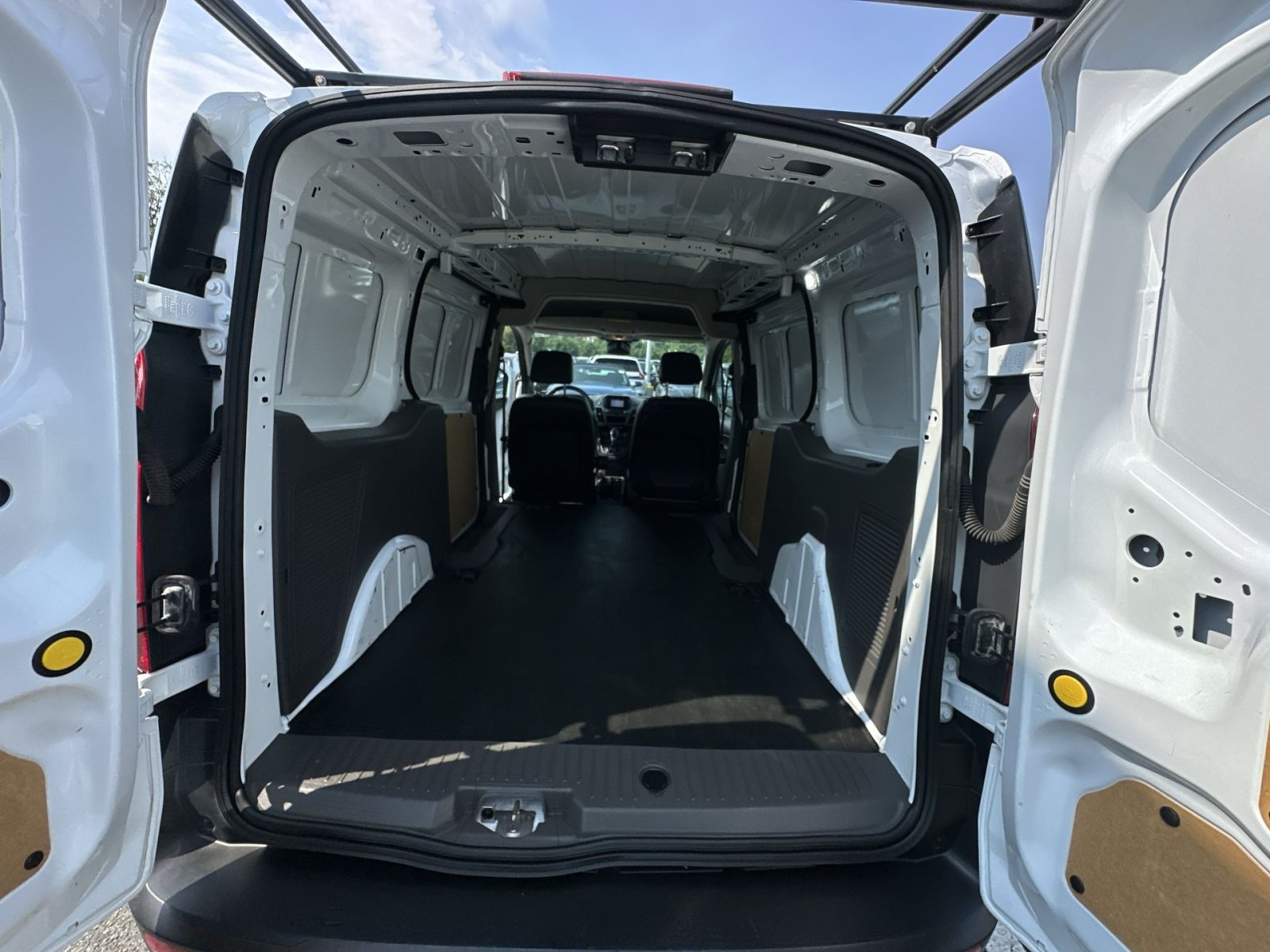 Certified 2023 Ford Transit Connect XL FWD image 31