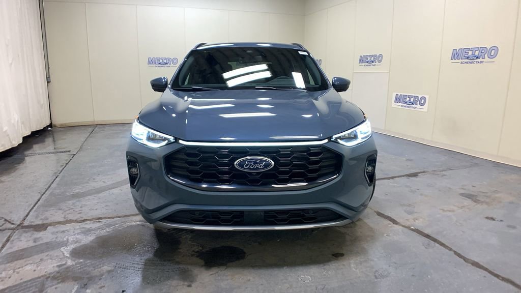 Certified 2023 Ford Escape ST-Line Elite image 9