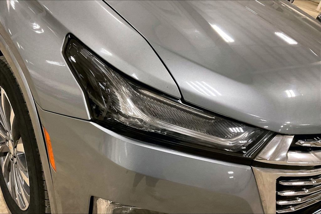Used 2023 Chevrolet Traverse Premier w/ LPO, Floor Liner Package image 27