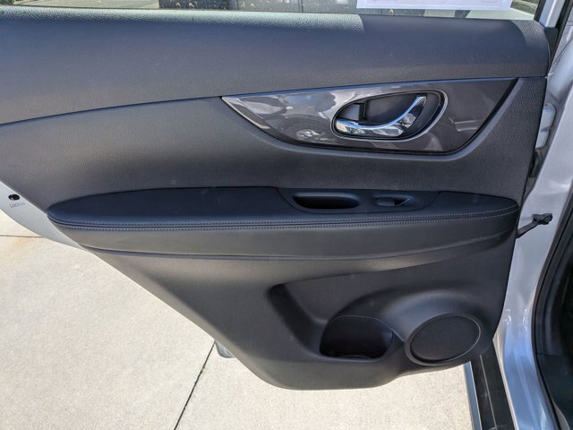 Used 2020 Nissan Rogue S w/ Special Edition Package FWD image 27
