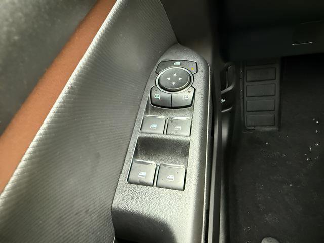 Certified 2025 Ford Bronco Sport Outer Banks w/ Outer Banks Tech Package+ AWD/4WD image 24