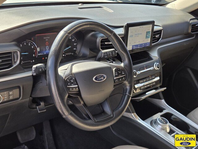 Certified 2020 Ford Explorer XLT w/ Equipment Group 202A RWD image 19