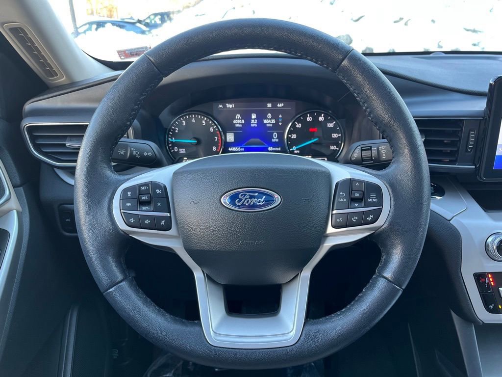 Certified 2023 Ford Explorer XLT w/ Equipment Group 202A image 19
