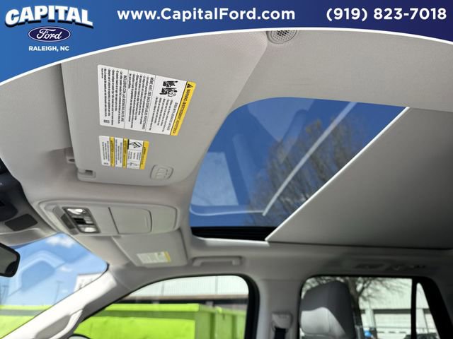Certified 2025 Ford Expedition Active image 23