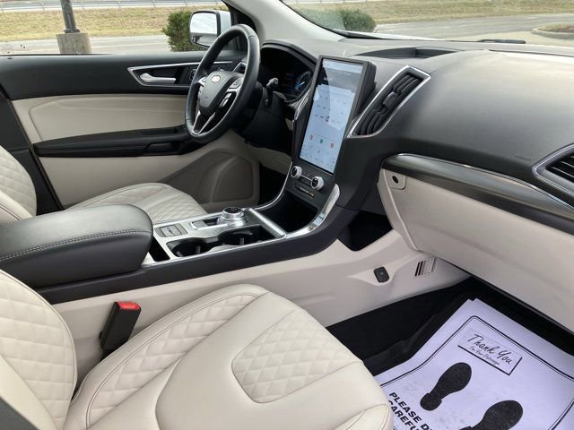 Certified 2024 Ford Edge Titanium image 19