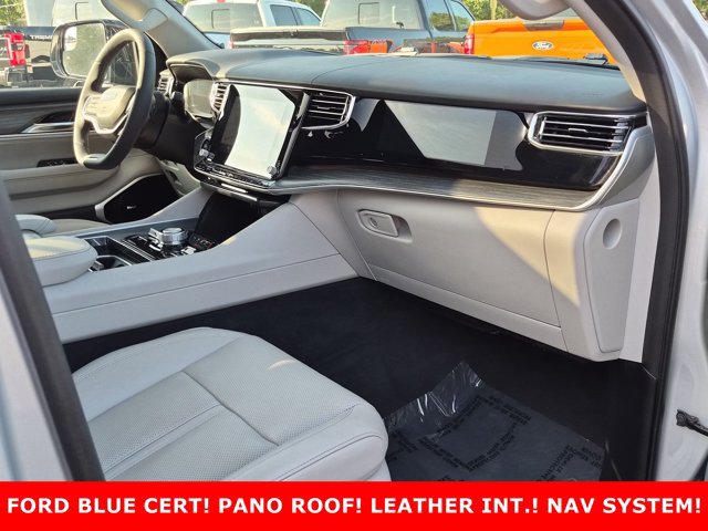 Used 2023 Jeep Wagoneer L Series III w/ Premium Group I AWD/4WD image 32