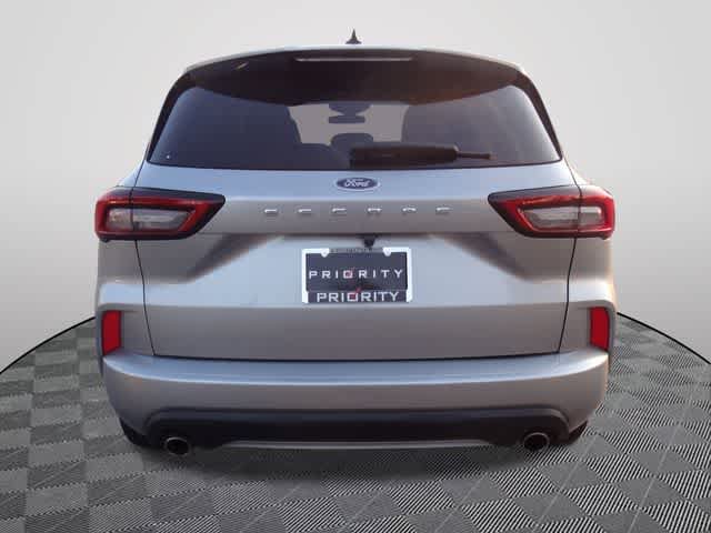 Certified 2024 Ford Escape ST-Line FWD image 3