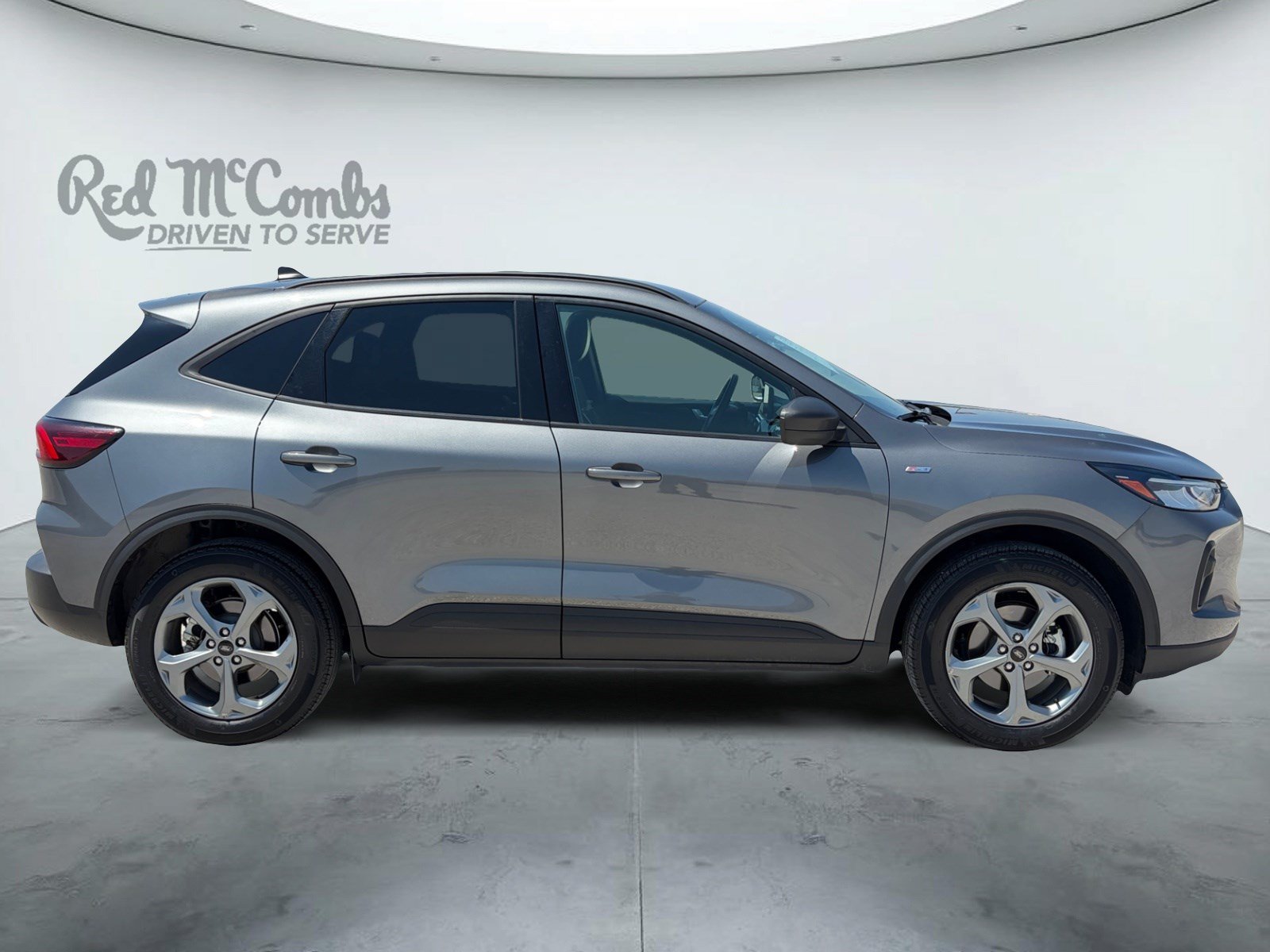 Certified 2025 Ford Escape ST-Line AWD/4WD image 4