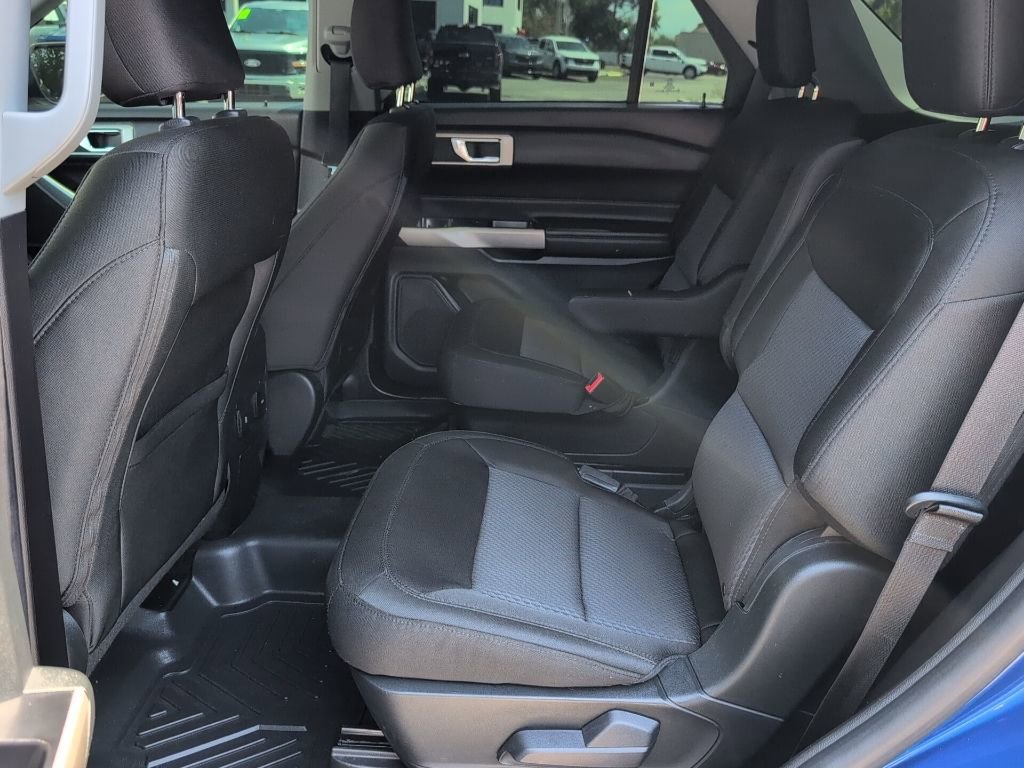 Certified 2022 Ford Explorer XLT image 11
