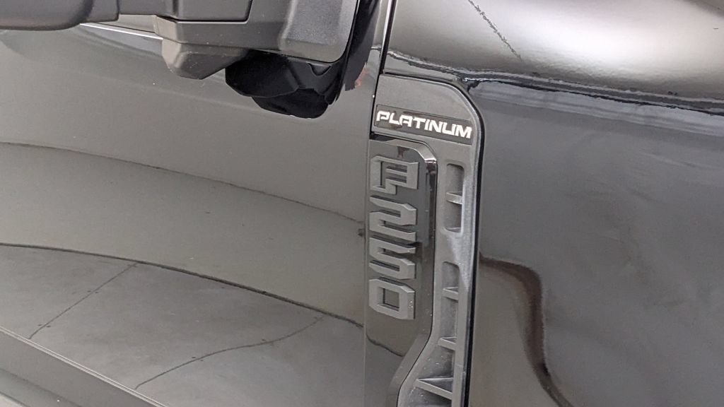 Certified 2025 Ford F250 Platinum AWD/4WD image 44