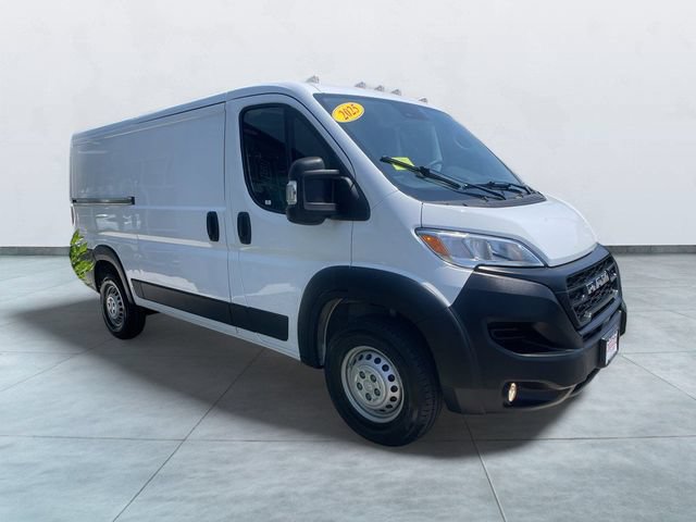 Used 2025 RAM ProMaster 2500 w/ Convenience Group FWD image 8