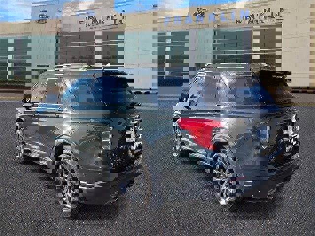 Certified 2023 Ford Explorer XLT w/ Equipment Group 202A image 3