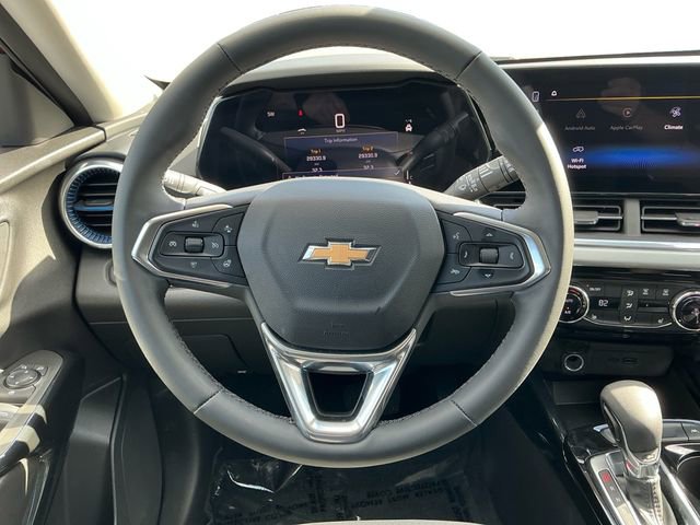 Used 2024 Chevrolet Trax LT w/ Driver Confidence Package FWD image 13
