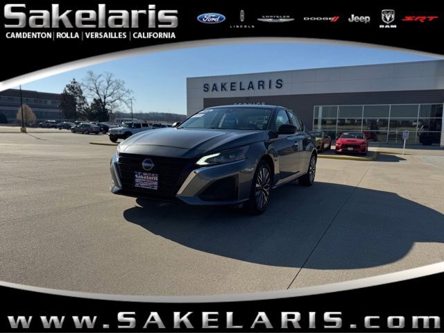 Used 2025 Nissan Altima 2.5 SV