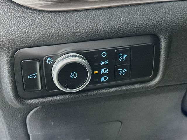 Certified 2023 Ford Explorer Limited w/ Limited Technology Package AWD/4WD image 16