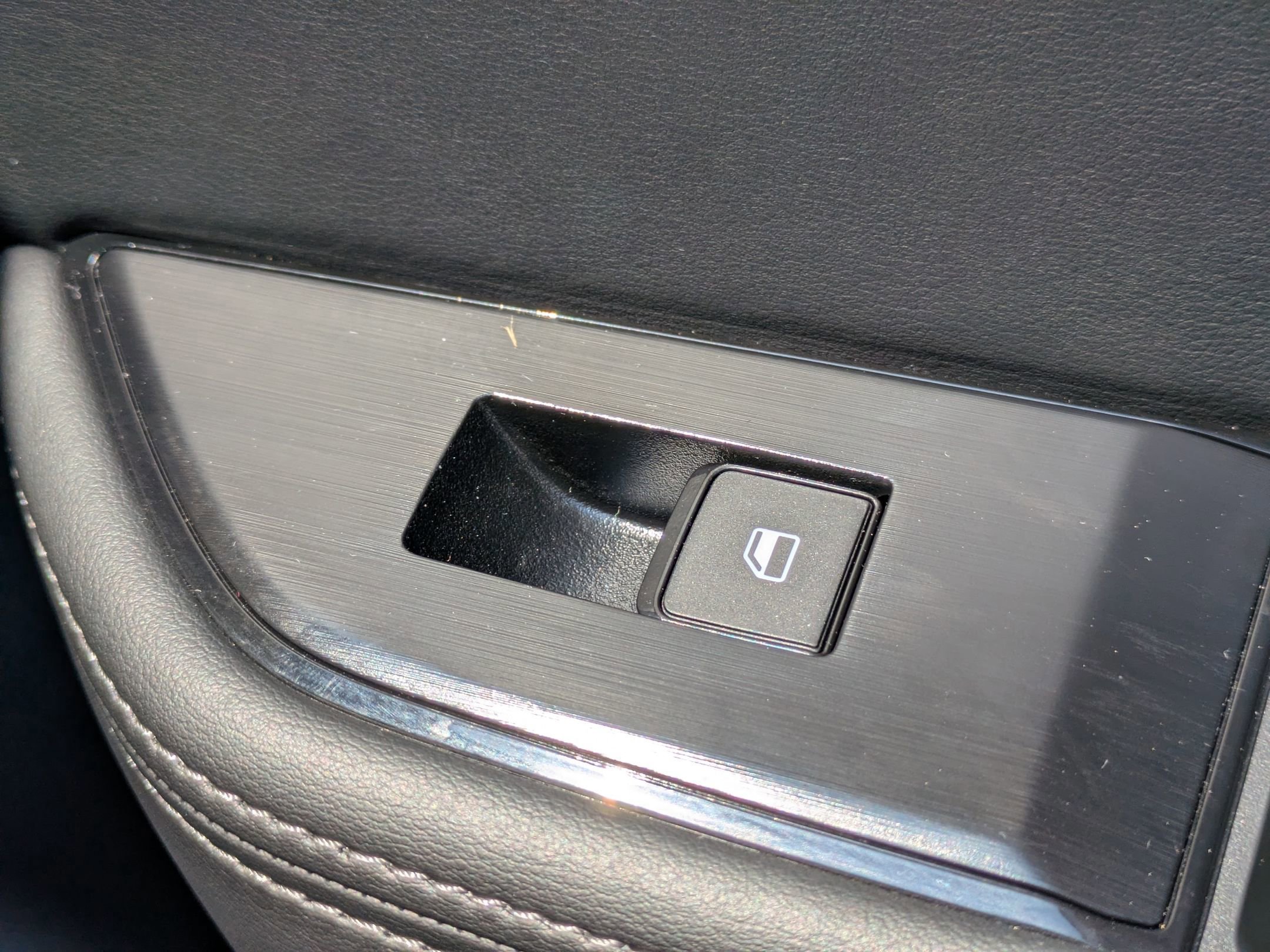 Used 2026 Nissan Rogue SV FWD image 33