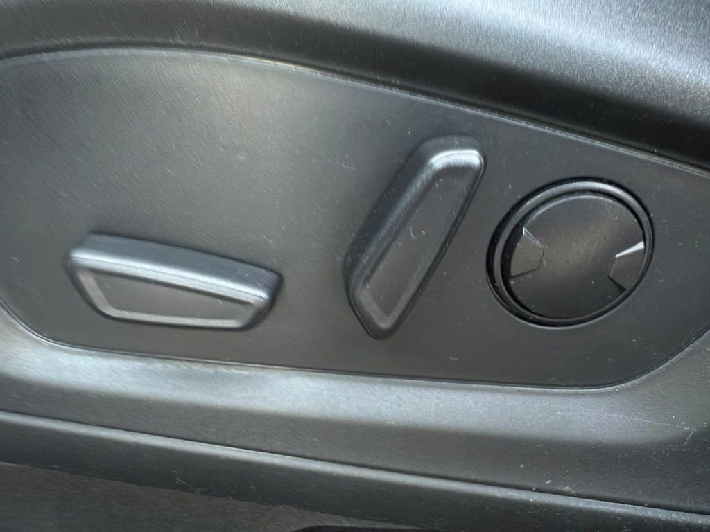 Certified 2023 Ford Explorer Limited w/ Equipment Group 301A image 24