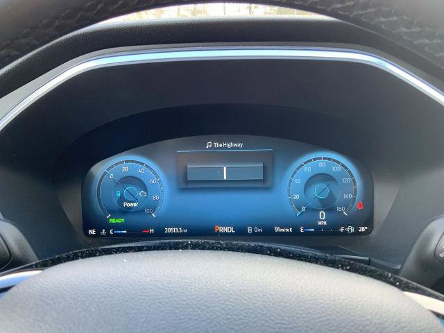 Certified 2023 Ford Escape SE w/ PHEV Premium Package image 15