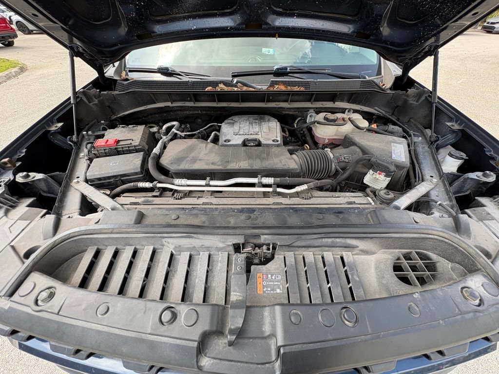 Used 2020 Chevrolet Silverado 1500 Custom w/ Custom Value Package AWD/4WD image 29