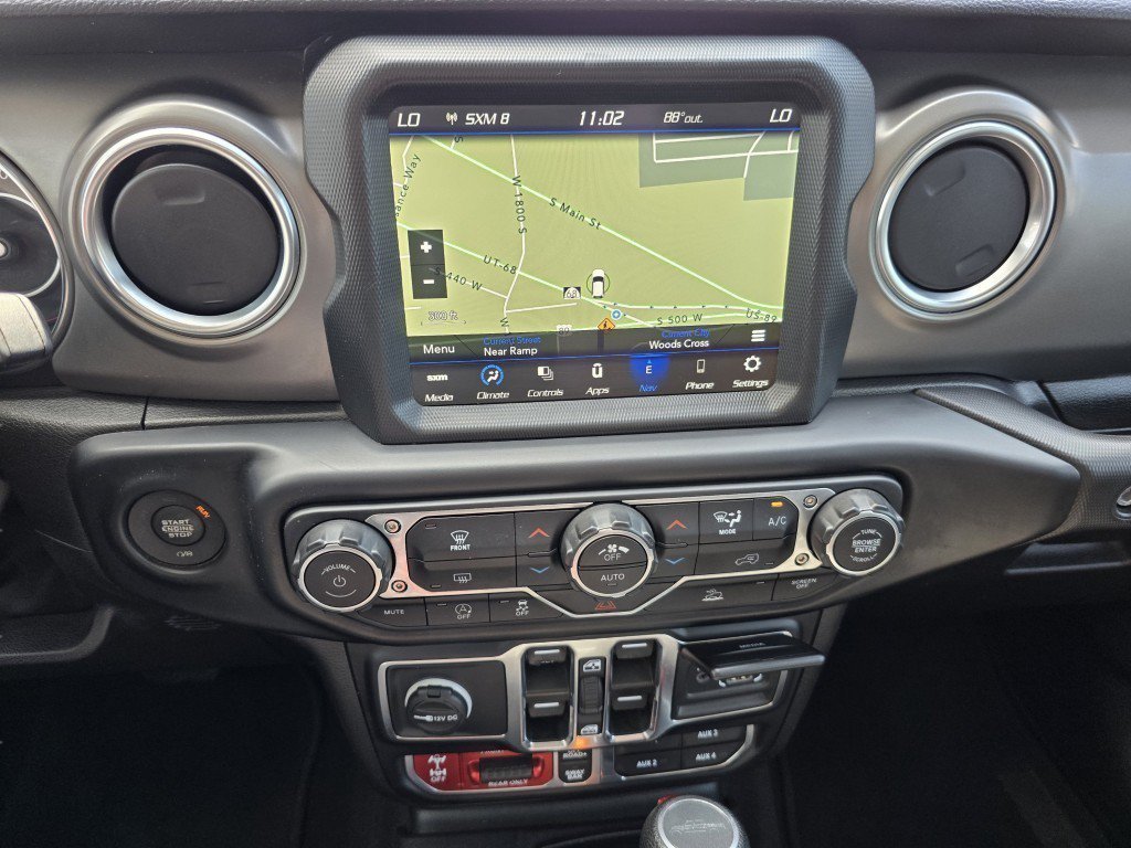 Used 2022 Jeep Gladiator Rubicon w/ Trailer Tow Package AWD/4WD image 4