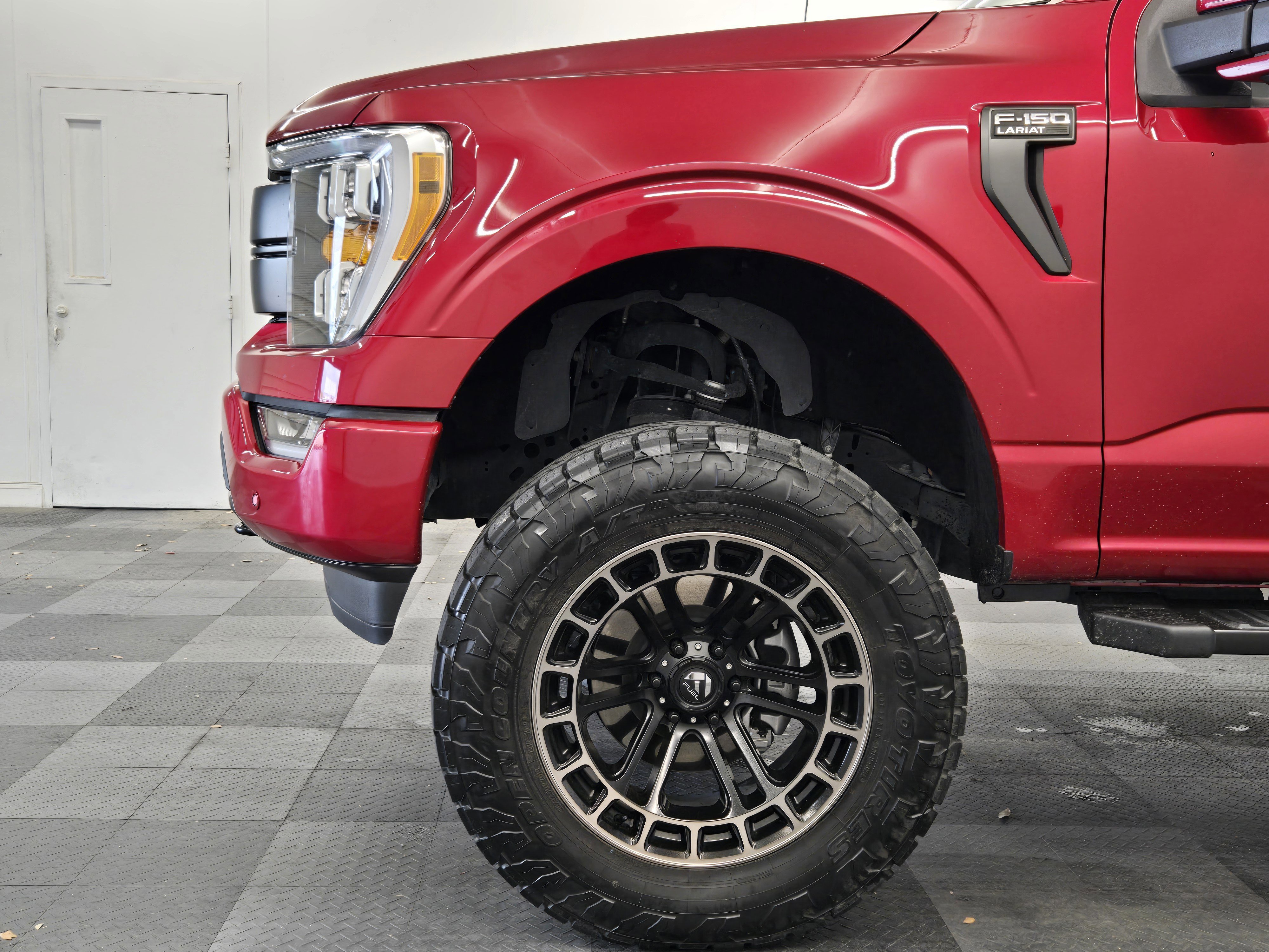 Certified 2023 Ford F150 Lariat image 9