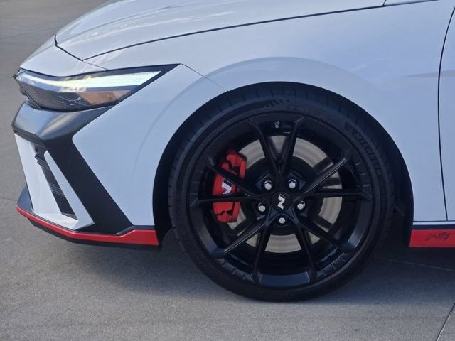 Used 2025 Hyundai Elantra N FWD image 8