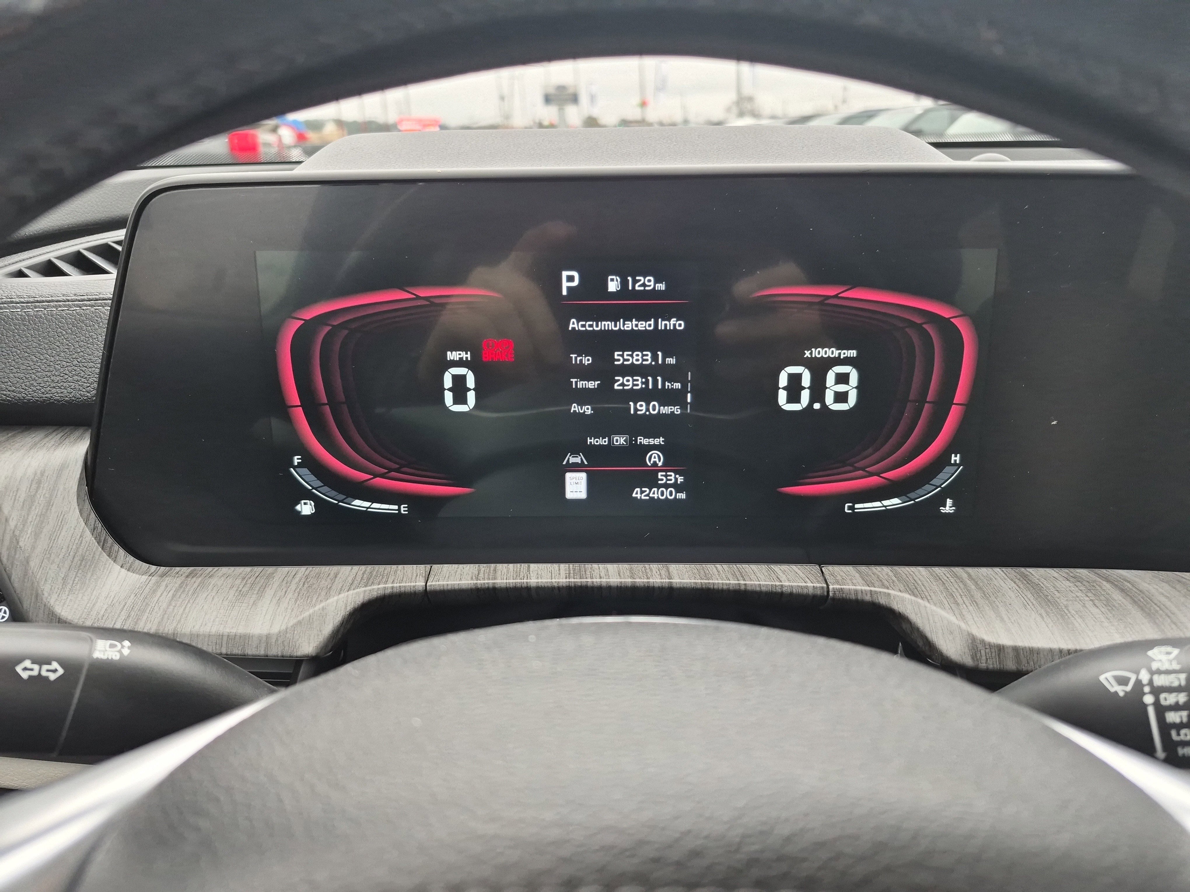 Used 2024 Kia Telluride EX w/ EX Captain's Chair Package image 25