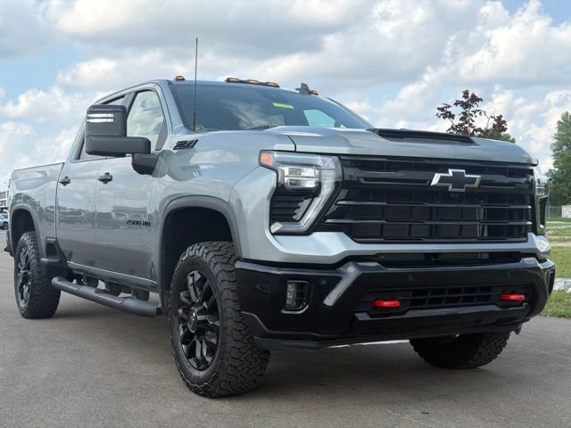 Used 2026 Chevrolet Silverado 2500 LT w/ Trail Boss Package AWD/4WD video 2