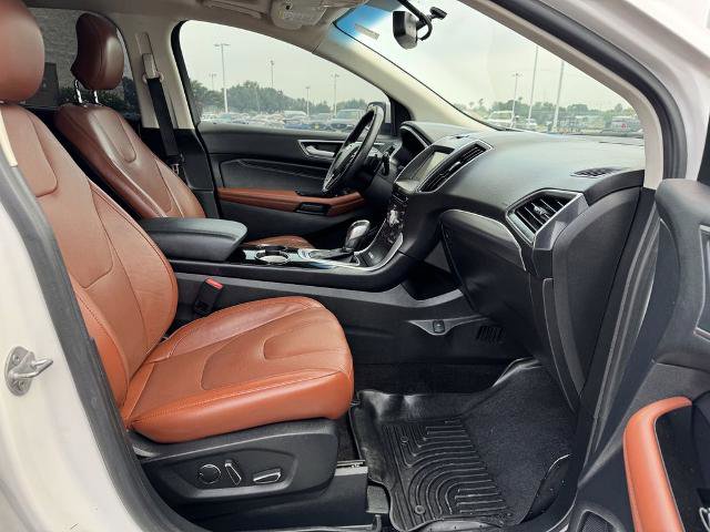 Certified 2018 Ford Edge Titanium w/ Equipment Group 301A FWD image 19