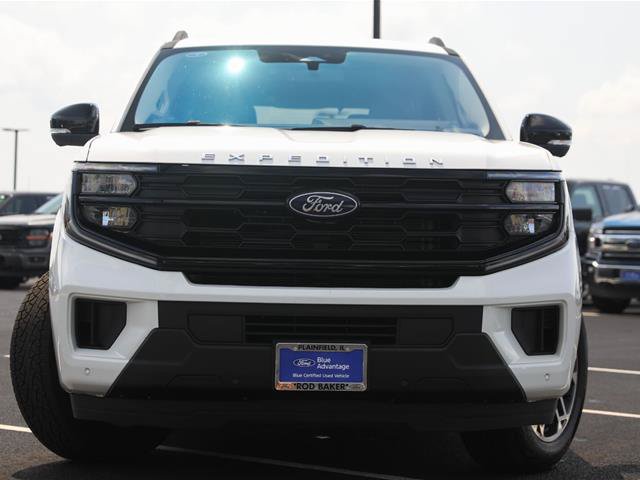 Certified 2025 Ford Expedition Active AWD/4WD image 2