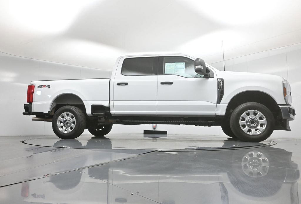 Certified 2024 Ford F250 XLT image 10
