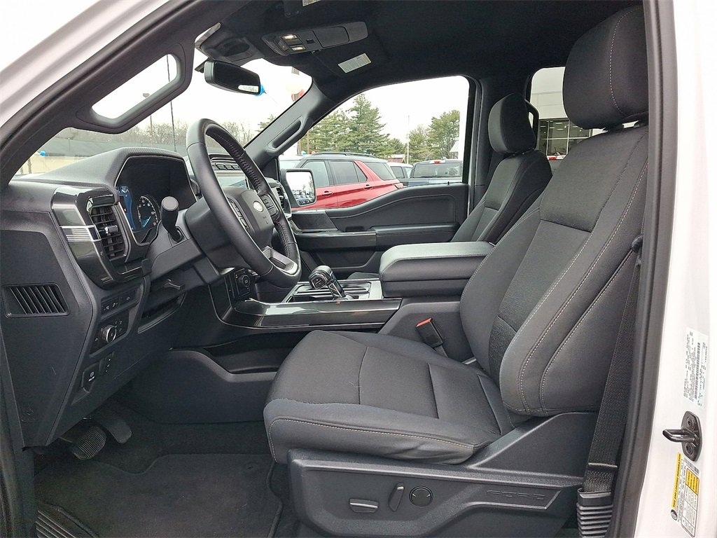 Certified 2022 Ford F150 XLT w/ Equipment Group 302A High image 11